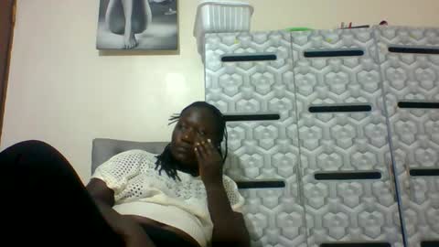 Snapshot of ladyblossoms19 chatting on 01-08-25, 06:20 lindah32 online show from 01-08-25, 06:20