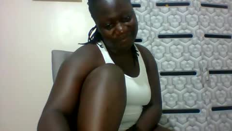 Snapshot of ladyblossoms19 chatting on 01-09-25, 06:26 lindah32 online show from 01-09-25, 06:26