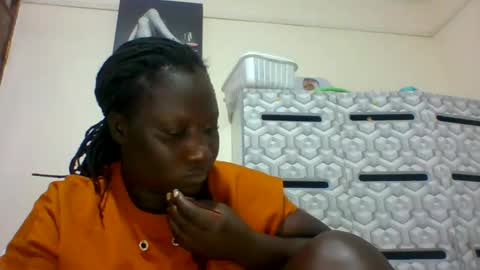 Snapshot of ladyblossoms19 chatting on 01-14-25, 09:09 lindah32 online show from 01-14-25, 09:09