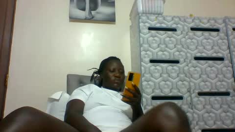 Snapshot of ladyblossoms19 chatting on 01-16-25, 12:55 lindah32 online show from 01-16-25, 12:55