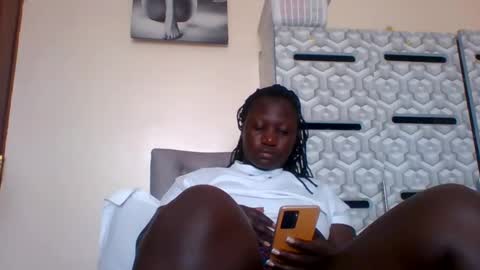 Snapshot of ladyblossoms19 chatting on 01-16-25, 09:27 lindah32 online show from 01-16-25, 09:27