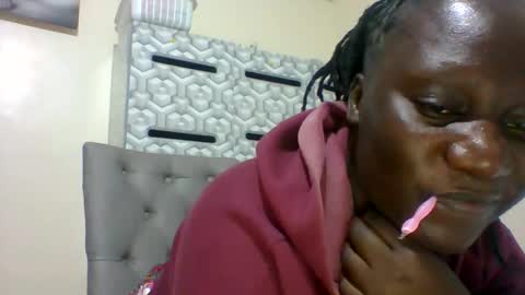 Snapshot of ladyblossoms19 chatting on 01-17-25, 10:45 lindah32 online show from 01-17-25, 10:45