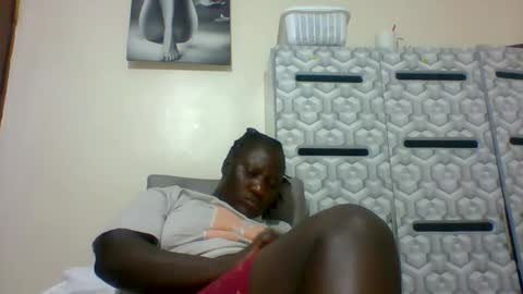 Snapshot of ladyblossoms19 chatting on 01-23-25, 12:46 lindah32 online show from 01-23-25, 12:46