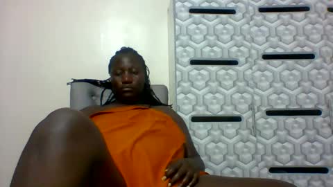 Snapshot of ladyblossoms19 chatting on 01-27-25, 01:37 lindah32 online show from 01-27-25, 01:37