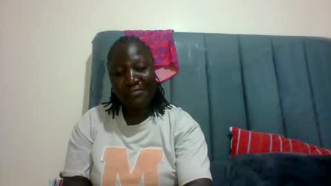 Snapshot of ladyblossoms19 chatting on 02-17-25, 10:03 lindah32 online show from 02-17-25, 10:03