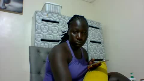 Snapshot of ladyblossoms19 chatting on 03-04-25, 10:27 lindah32 online show from 03-04-25, 10:27