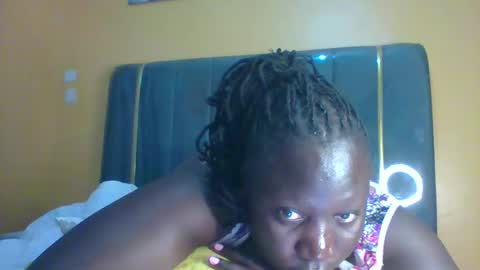 Snapshot of ladyblossoms19 chatting on 09-09-25, 07:13 lindah32 online show from 09-09-25, 07:13
