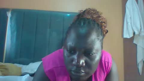 Snapshot of ladyblossoms19 chatting on 09-24-25, 08:17 lindah32 online show from 09-24-25, 08:17