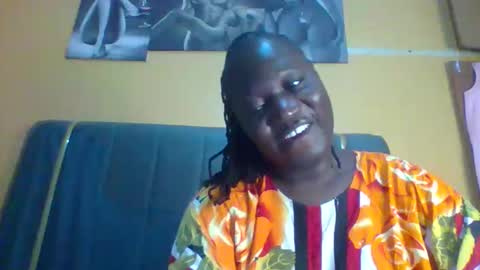 Snapshot of ladyblossoms19 chatting on 10-04-25, 12:41 lindah32 online show from 10-04-25, 12:41