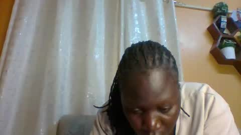 Snapshot of ladyblossoms19 chatting on 10-12-25, 09:25 lindah32 online show from 10-12-25, 09:25