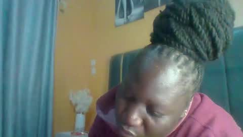 Snapshot of ladyblossoms19 chatting on 12-20-25, 06:48 lindah32 online show from 12-20-25, 06:48