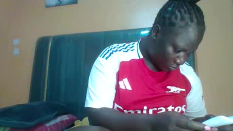 Snapshot of ladyblossoms19 chatting on 02-22-26, 09:46 lindah32 online show from 02-22-26, 09:46