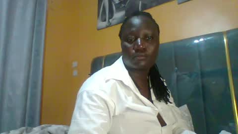 Snapshot of ladyblossoms19 chatting on 06-21-26, 10:34 lindah32 online show from 06-21-26, 10:34