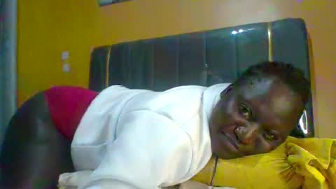 Snapshot of ladyblossoms19 chatting on 06-23-26, 09:02 lindah32 online show from 06-23-26, 09:02