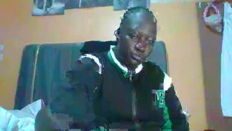 Snapshot of ladyblossoms19 chatting on 07-26-26, 08:05 lindah32 online show from 07-26-26, 08:05