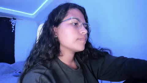  Lady  online show from 01-11-25, 05:10