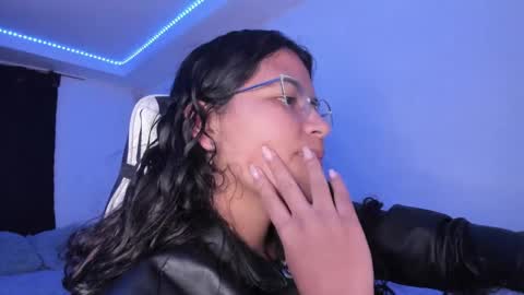  Lady  online show from 01-24-25, 08:23