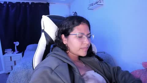  Lady  online show from 02-02-25, 06:26