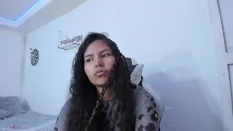  Lady  online show from 02-04-25, 07:07