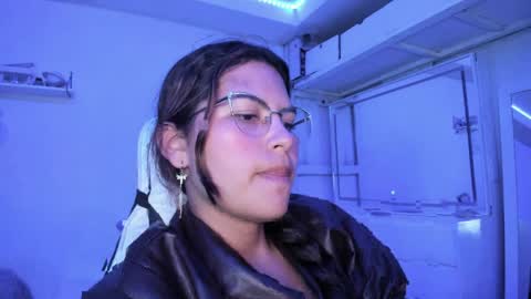  Lady  online show from 04-10-26, 04:17