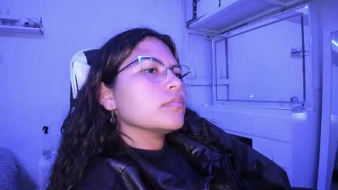  Lady  online show from 04-17-26, 02:25