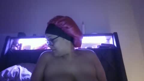 Stephanie online show from 01-27-25, 04:09