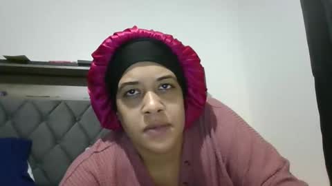 Stephanie online show from 02-19-25, 06:00