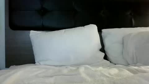 Stephanie online show from 02-27-25, 04:09