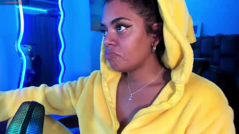 Snapshot of ladydanniela chatting on 12-31-24, 08:04 leidy daniela online show from 12-31-24, 08:04