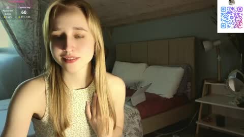 Snapshot of ladyevee chatting on 06-08-26, 03:12 MiaPvt open online show from 06-08-26, 03:12