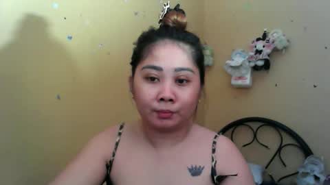 Snapshot of ladygirlhot22 chatting on 12-16-25, 03:11 miss eva22 online show from 12-16-25, 03:11