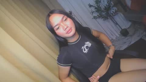 Snapshot of ladyhermosa69 chatting on 10-04-25, 01:31 hermosa online show from 10-04-25, 01:31