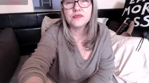 Snapshot of ladylanaxo chatting on 10-16-25, 01:23 Next Stream online show from 10-16-25, 01:23