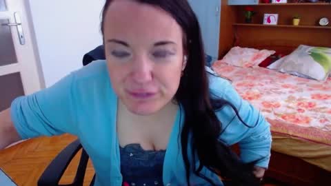 Snapshot of ladylhoty chatting on 06-18-26, 12:20 LadyLHoty online show from 06-18-26, 12:20