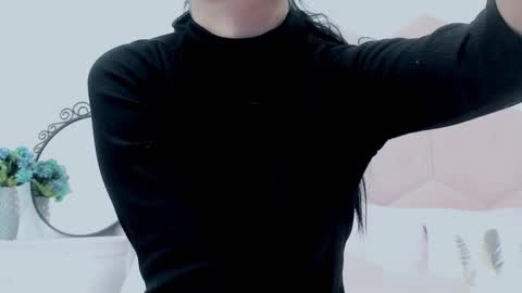 Lia online show from 02-19-25, 05:05