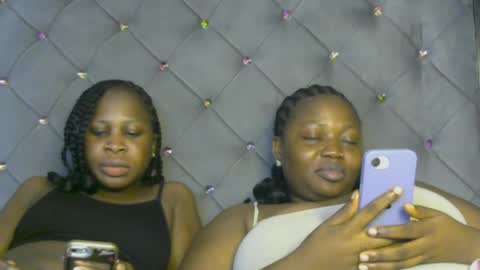 Snapshot of ladylilasexy chatting on 07-06-26, 04:09 sexylila online show from 07-06-26, 04:09