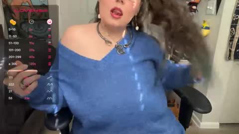 Snapshot of ladyloki111 chatting on 01-12-26, 04:45 LadyLoki111 online show from 01-12-26, 04:45