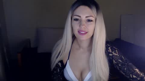 Snapshot of ladymoonlight8 chatting on 01-11-25, 09:57 Monika online show from 01-11-25, 09:57