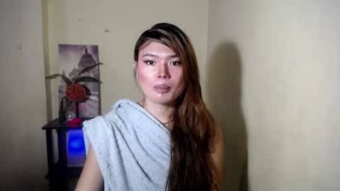 LILY online show from 07-08-26, 09:52