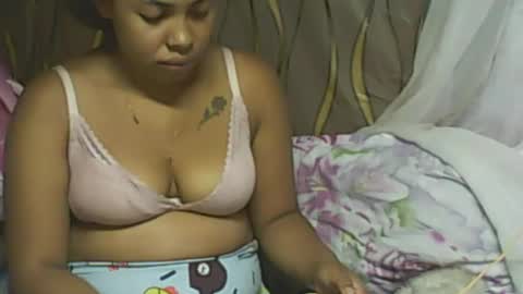 Snapshot of ladyxsnakes chatting on 02-19-25, 04:01 LadyXSnakes online show from 02-19-25, 04:01