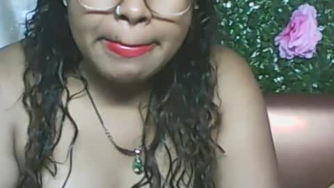 Snapshot of ladyxsnakes chatting on 11-09-25, 08:34 LadyXSnakes online show from 11-09-25, 08:34