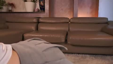 laelneizer online show from 07-17-26, 12:56