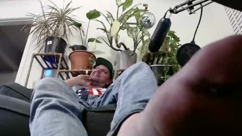 Snapshot of laidback_and_chill chatting on 12-22-24, 05:34 Rick online show from 12-22-24, 05:34