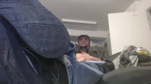 Snapshot of laidback_and_chill chatting on 10-29-25, 07:32 Rick online show from 10-29-25, 07:32