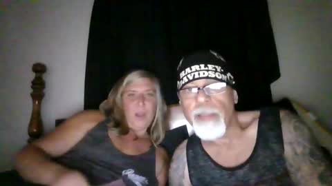 Snapshot of laidbackluxury chatting on 05-10-26, 12:38 laidbackluxury online show from 05-10-26, 12:38
