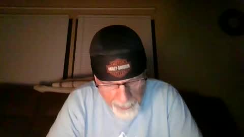 Snapshot of laidbackluxury chatting on 05-28-26, 03:59 laidbackluxury online show from 05-28-26, 03:59