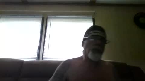 Snapshot of laidbackluxury chatting on 06-07-26, 02:21 laidbackluxury online show from 06-07-26, 02:21