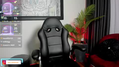 Snapshot of laila_angel chatting on 03-04-25, 08:13 laila_angel online show from 03-04-25, 08:13