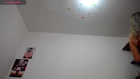 Snapshot of laila_laly chatting on 02-13-25, 02:52 Leila Laly online show from 02-13-25, 02:52