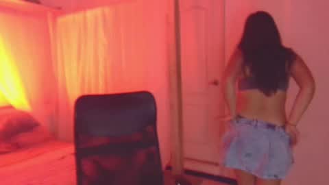 Snapshot of lailaasher chatting on 11-30-25, 01:42 lailaasher online show from 11-30-25, 01:42